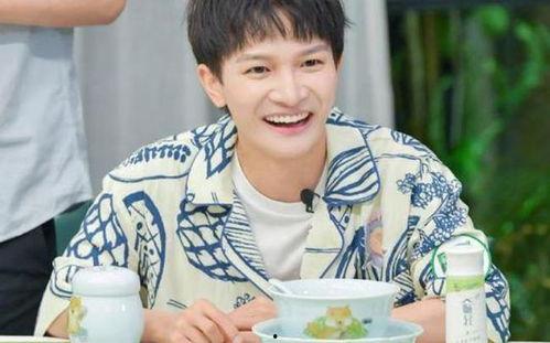 吃瓜娱乐圈周深,娱乐圈的瓜中瓜，揭秘音乐才子的星光之路